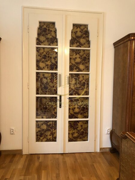 Cluj Napoca 3 Camere  Parcare in curte