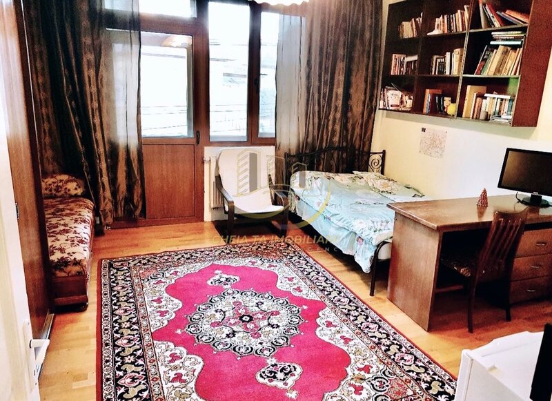 Cluj Napoca 3 Camere  Parcare in curte